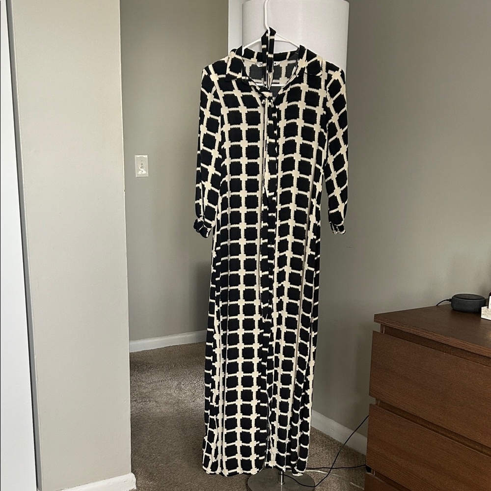 Zara Stylish Black and Cream Checkered Dress